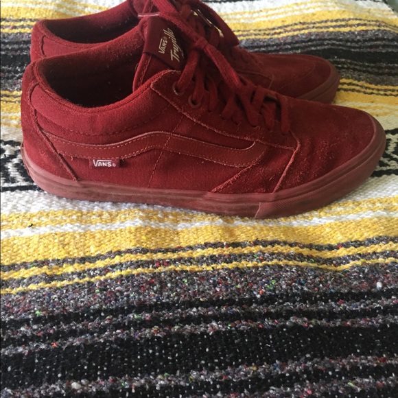vans trujillo red